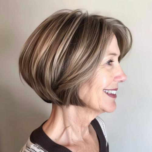 Razored bob with highlights